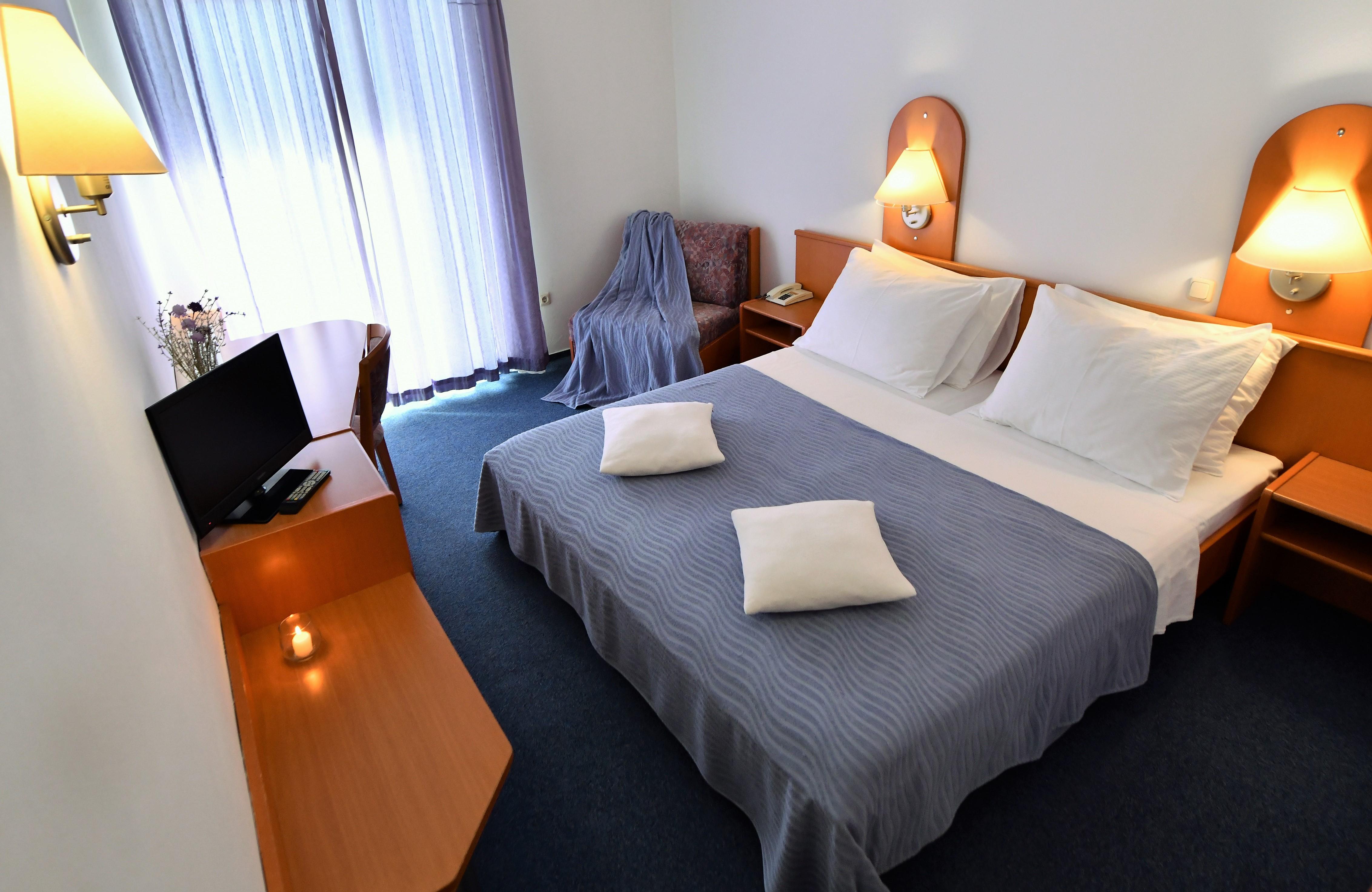 Hotel Alkar Sinj Ngoại thất bức ảnh