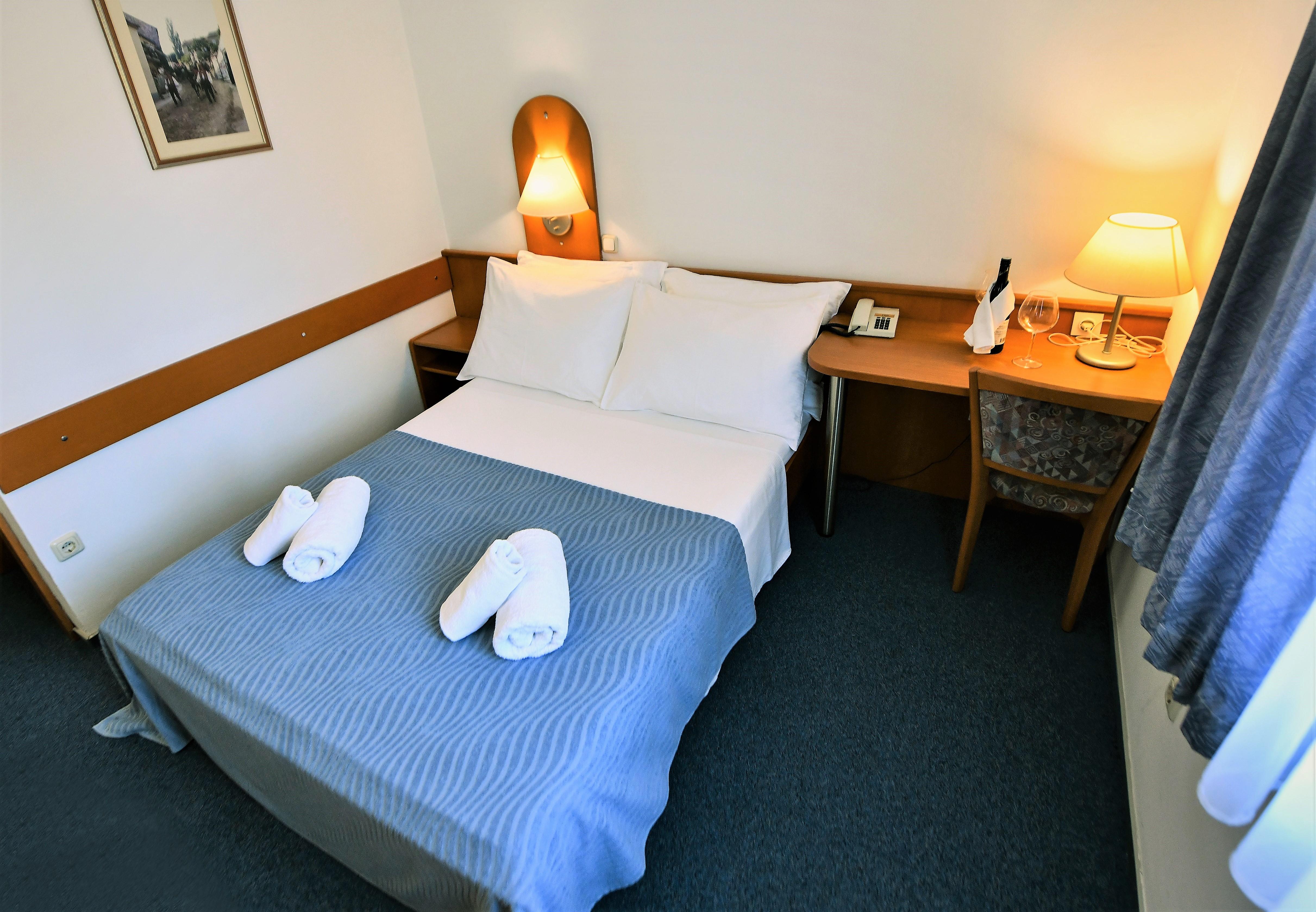 Hotel Alkar Sinj Ngoại thất bức ảnh
