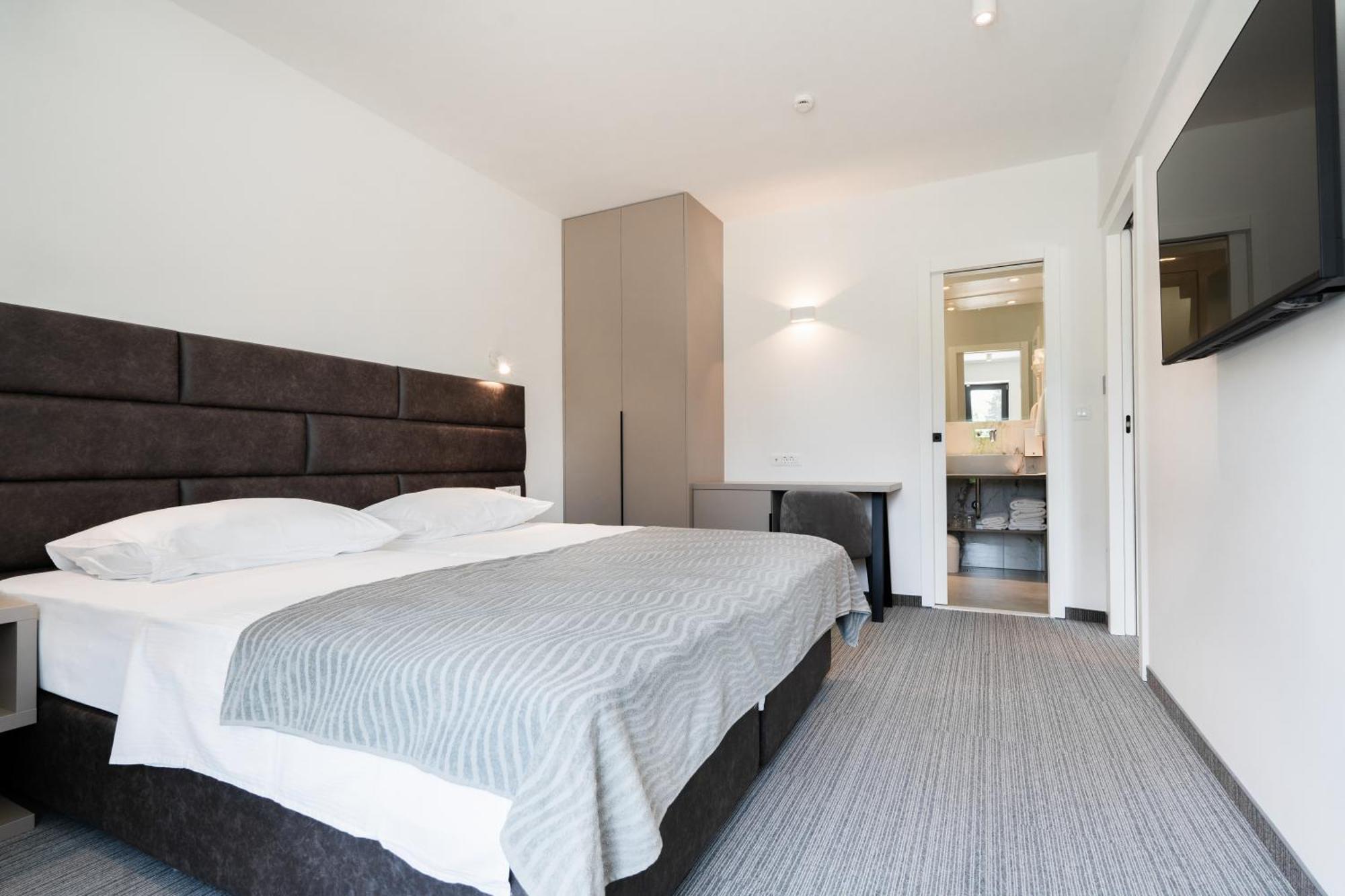 Hotel Alkar Sinj Ngoại thất bức ảnh